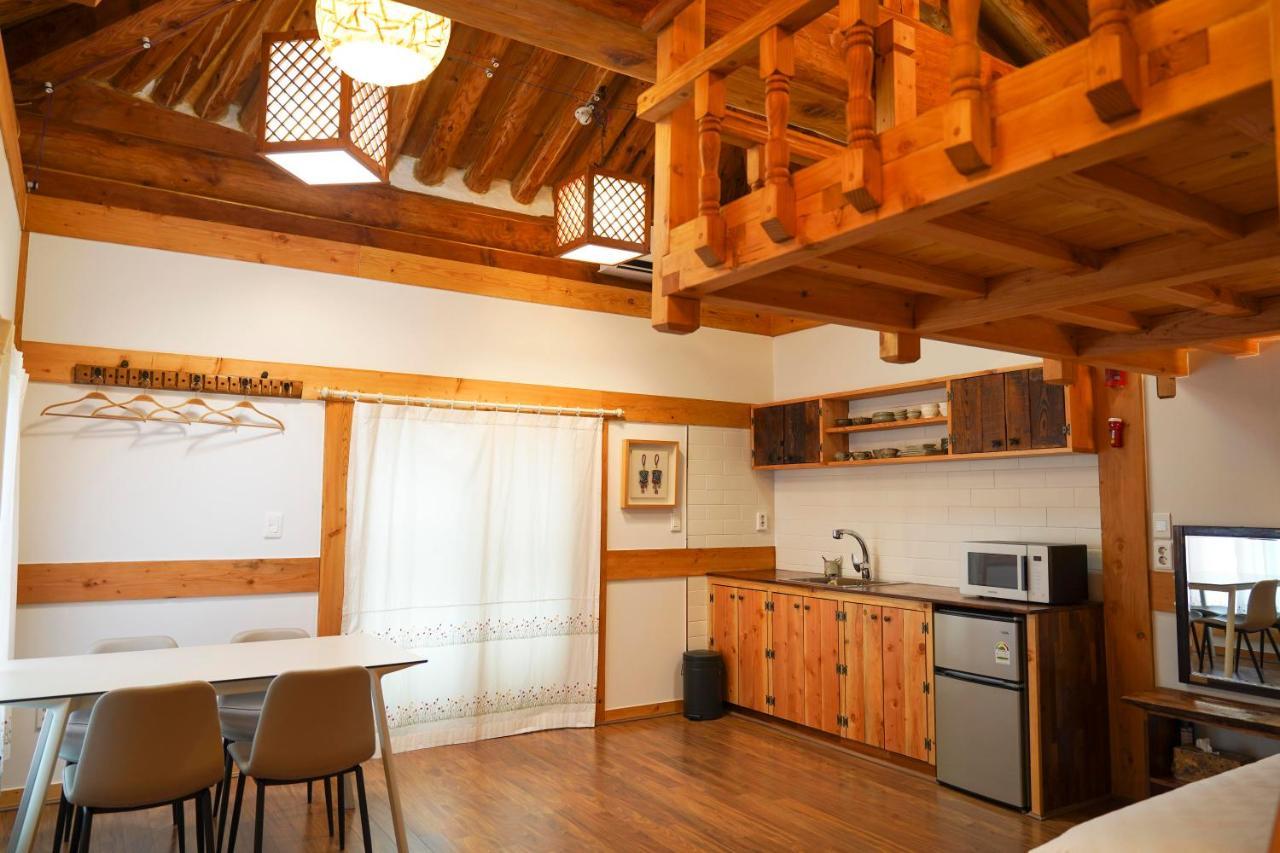 Samlockhon Hanokstay Jeonju Bagian luar foto