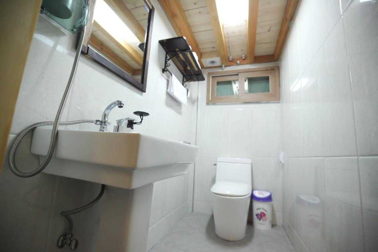 Samlockhon Hanokstay Jeonju Bagian luar foto